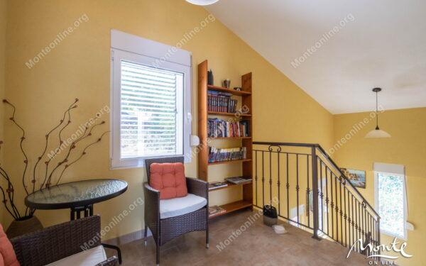 Dom 3sp Krasici Tivat 25