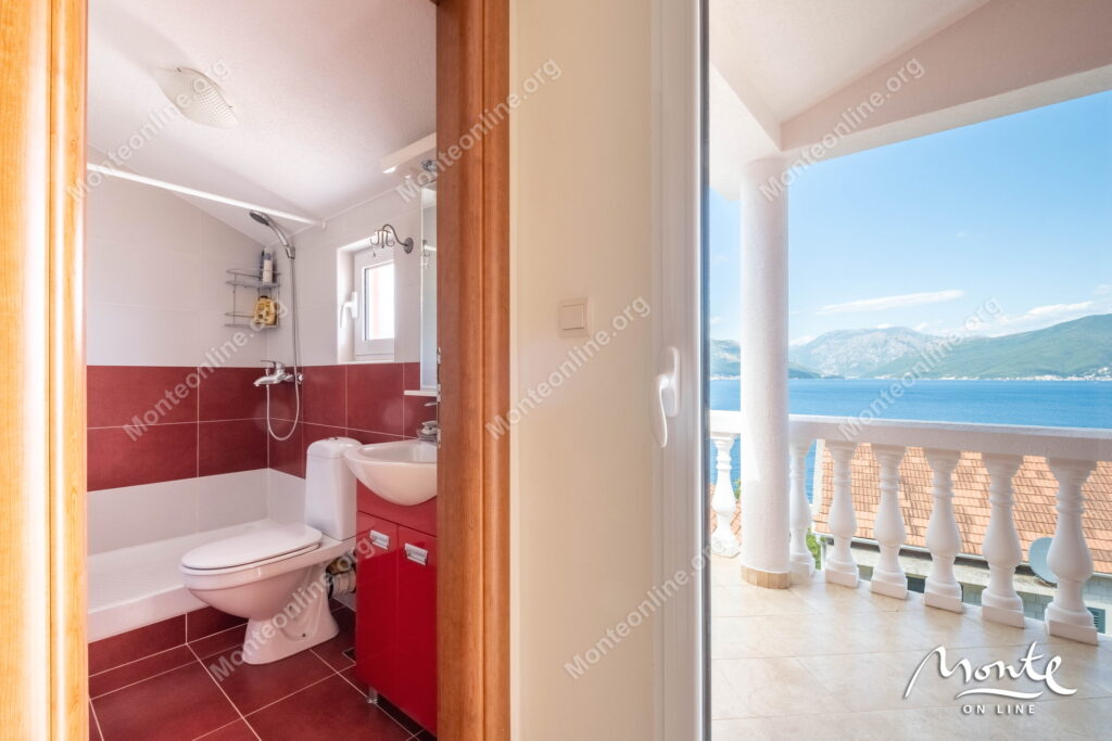 Dom 3sp Krasici Tivat 29