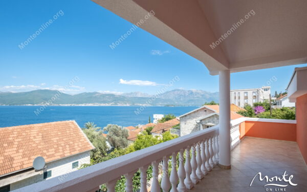 Dom 3sp Krasici Tivat 38