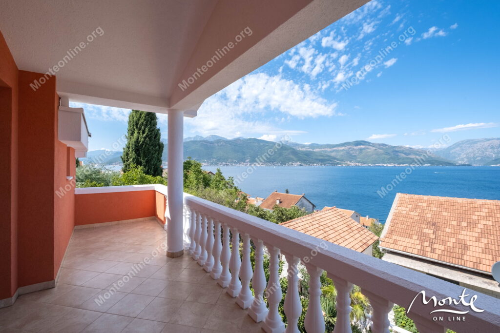 Dom 3sp Krasici Tivat 42