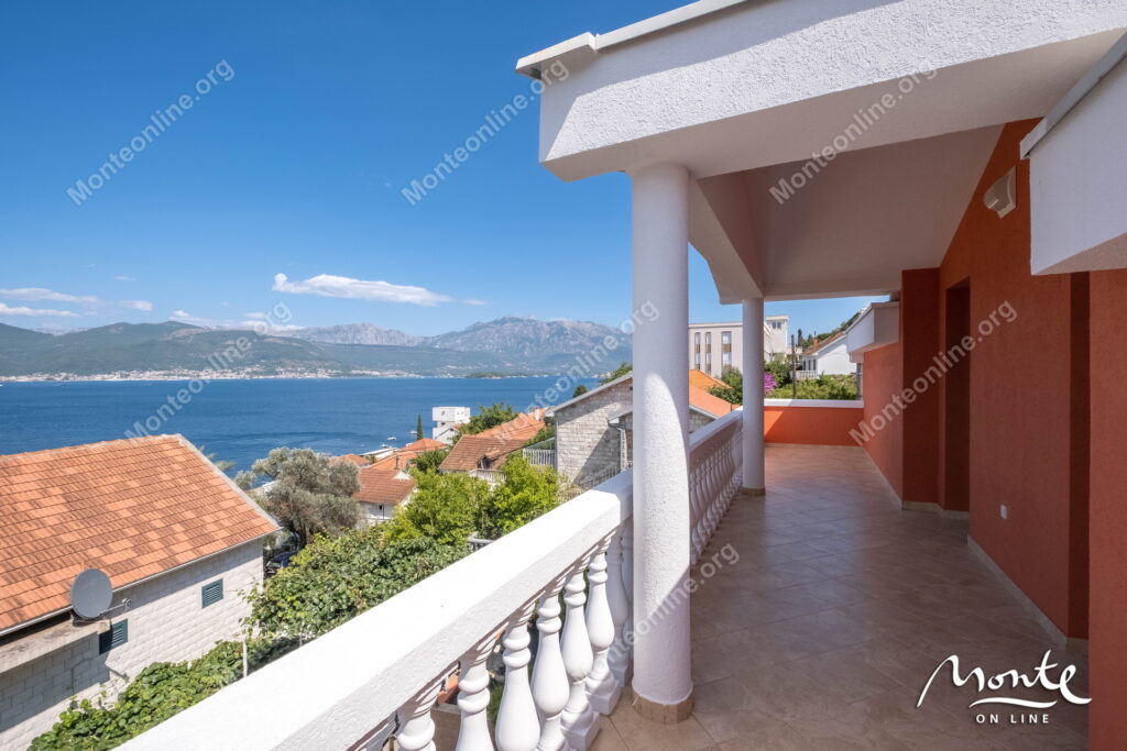 Dom 3sp Krasici Tivat 44