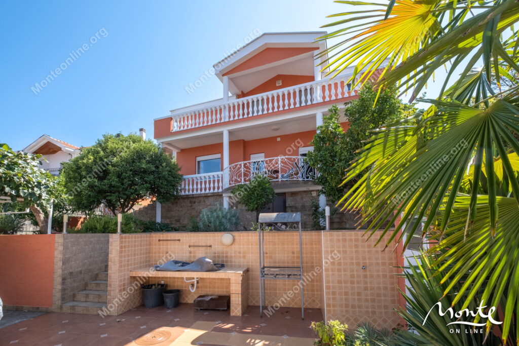 Dom 3sp Krasici Tivat 62