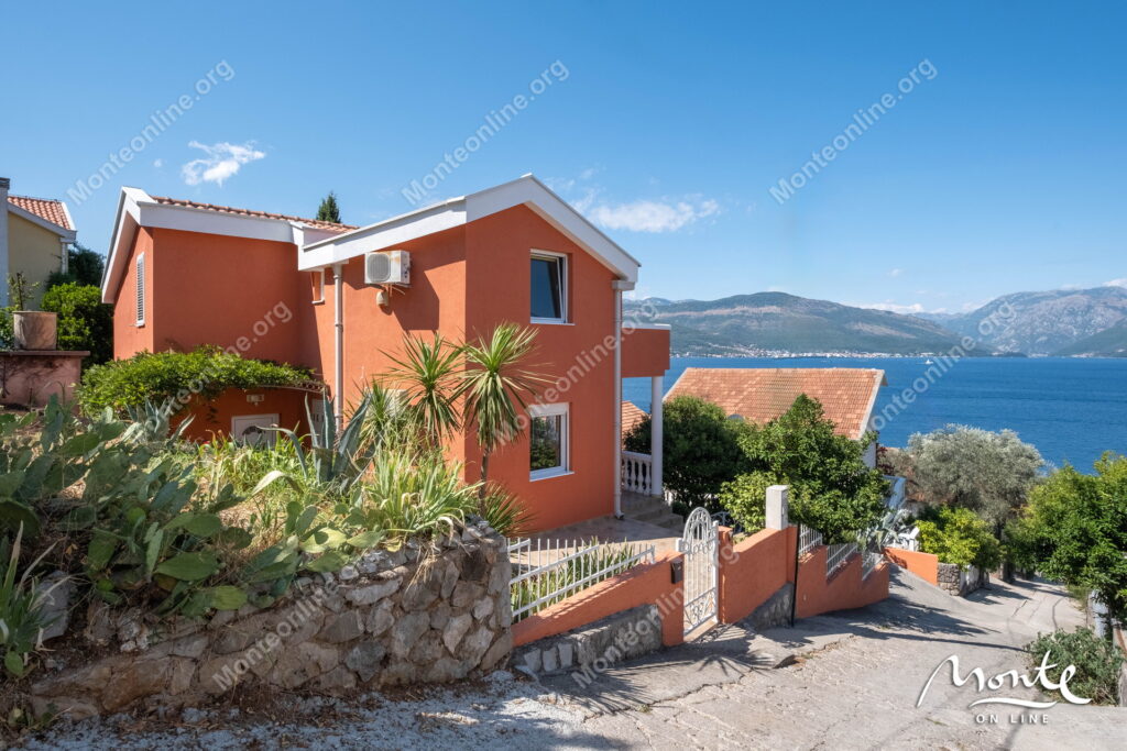 Dom 3sp Krasici Tivat 73