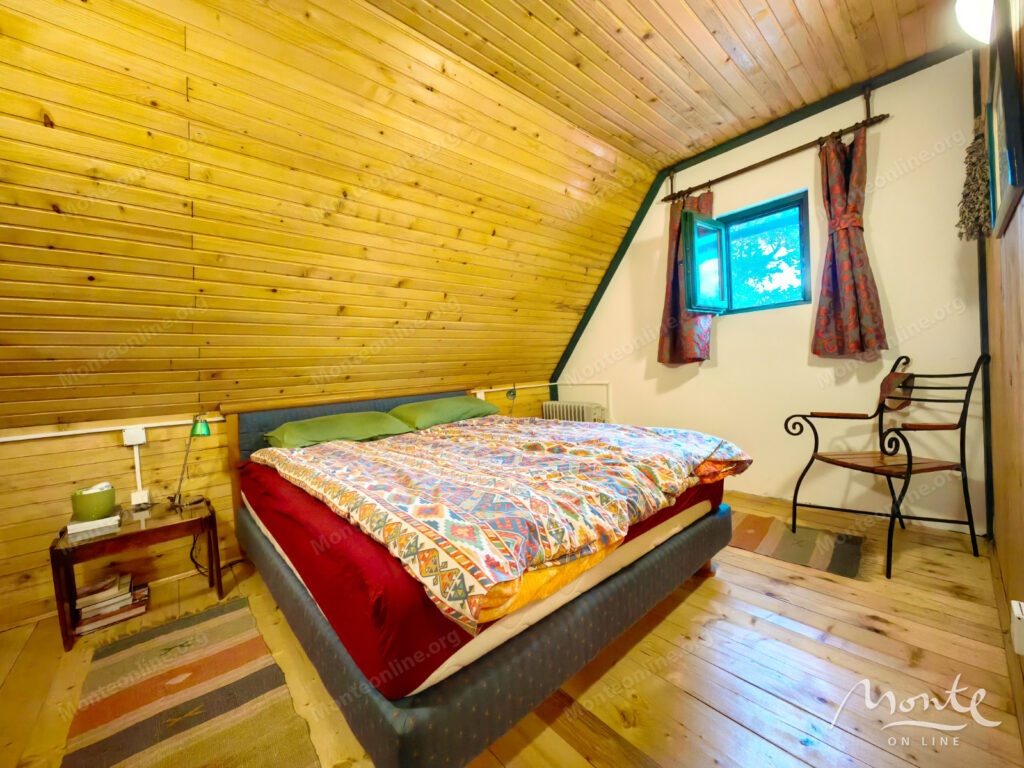 dom s vidom na durmitor u gornolyzhnogo kurorta savin kuk zhablyak 09