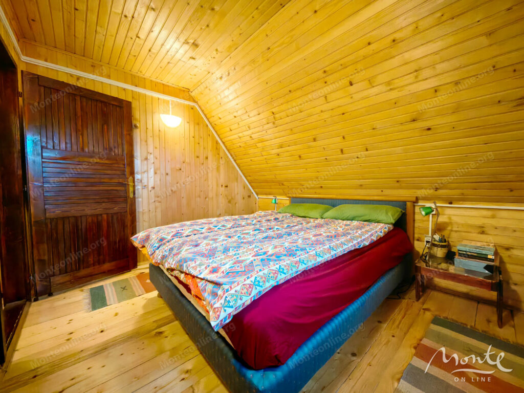 dom s vidom na durmitor u gornolyzhnogo kurorta savin kuk zhablyak 10