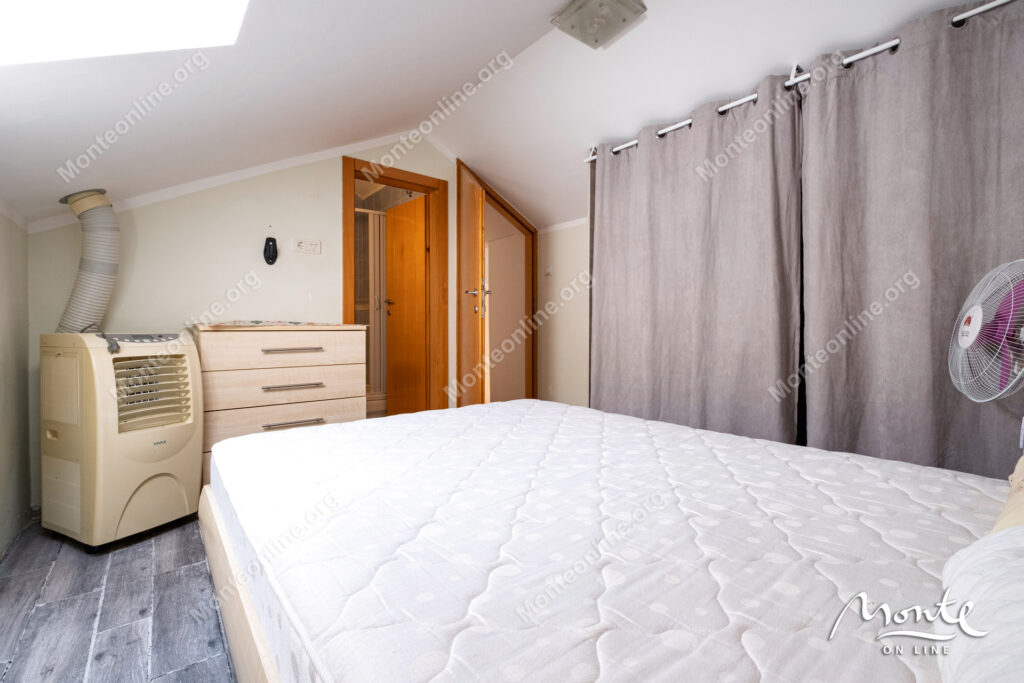 dvuhurovnevye apartamenty s 2 spalnyami v 150 m ot morya v kamenari herczeg novi 16