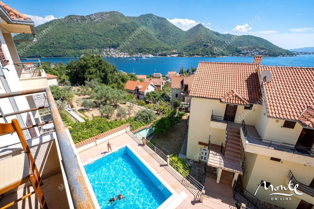 dvuhurovnevye apartamenty s 2 spalnyami v 150 m ot morya v kamenari herczeg novi 22