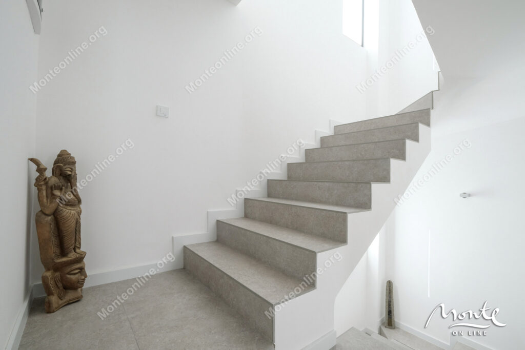 eksklyuzivnyj taunhaus v zakrytom komplekse s bassejnom v lastve grbalskoj chernogoriya 29