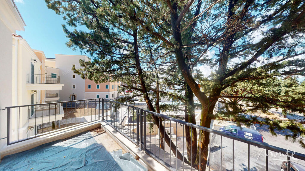 kvartira s 1 spalnej v prestizhnom komplekse lushticza bej centrale 01