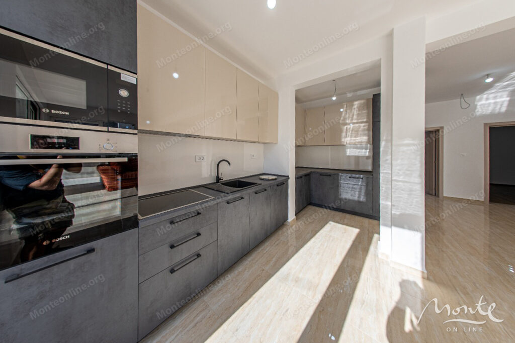 kvartira s 2 spalnyami dvorikom terrasoj i parkovkoj v dzhenovichi herczeg novi 04