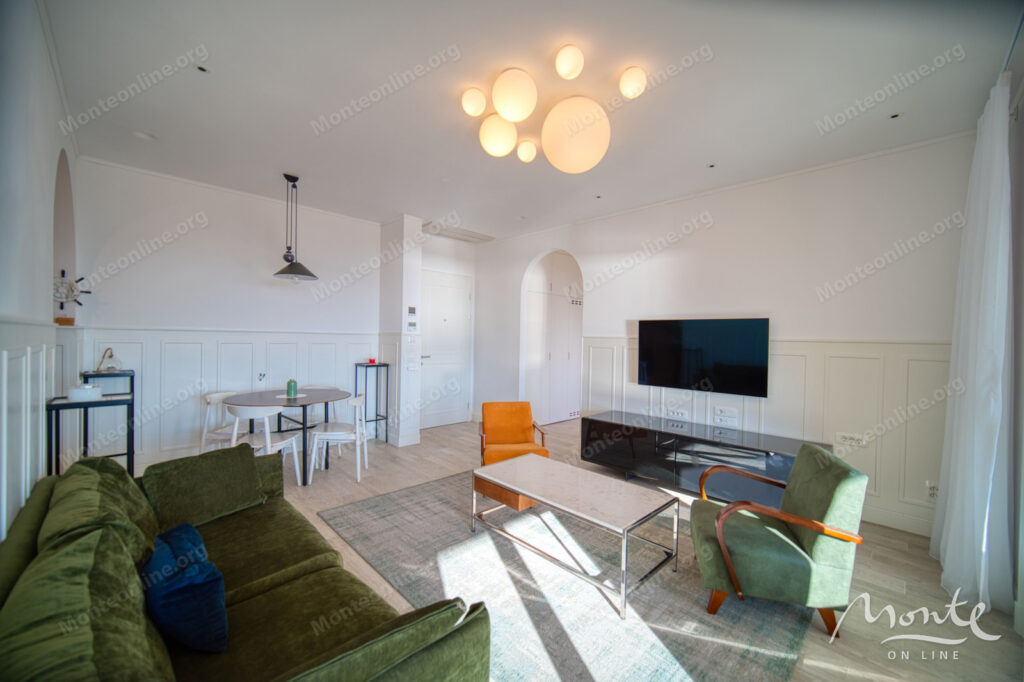 kvartira s 2 spalnyami vidom na more i sadom v marina village lustica bay 05