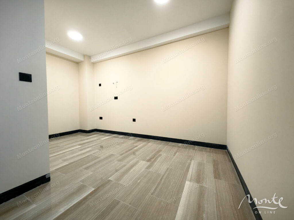 novaya kvartira s 3 spalnyami terrasami i parkovkoj v elitnom zhilom komplekse podgoricza 09