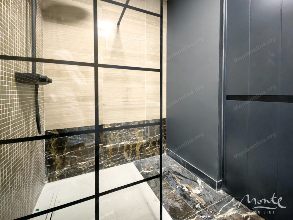 novaya kvartira s 3 spalnyami terrasami i parkovkoj v elitnom zhilom komplekse podgoricza 27