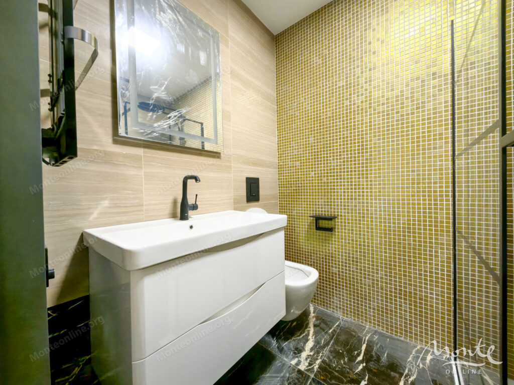 novaya kvartira s 3 spalnyami terrasami i parkovkoj v elitnom zhilom komplekse podgoricza 28