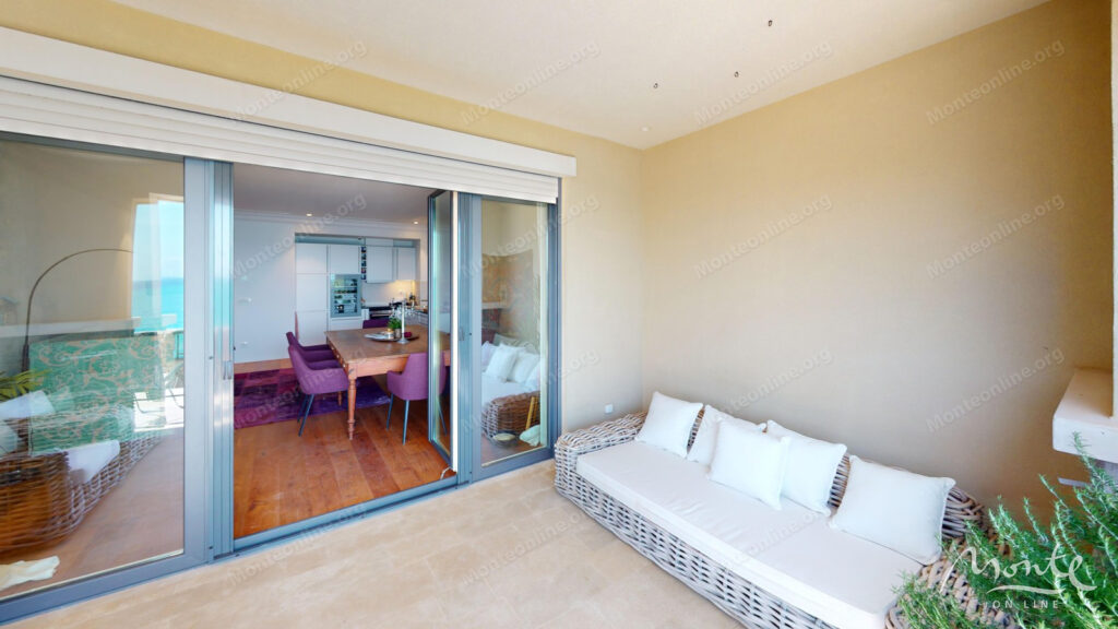 prostornaya 2 spalnaya kvartira s vidom na more v marina village lustica bay 06