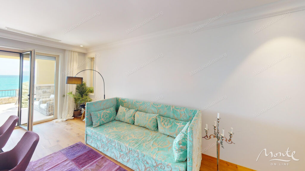 prostornaya 2 spalnaya kvartira s vidom na more v marina village lustica bay 18