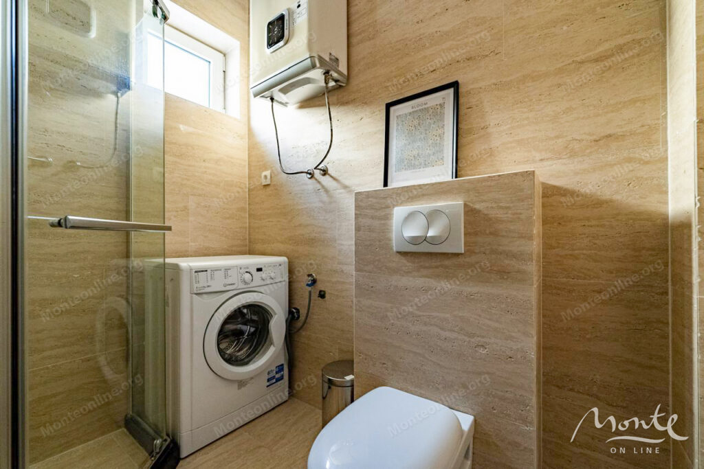 prostornaya 2 spalnaya kvartira v przhno s vidom na more 12