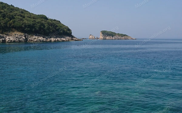 prostornaya 3 etazhnaya villa s sadom bassejnom i vidom na more v utehe bar 36