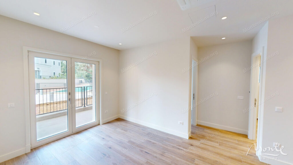 prostornaya studiya v prestizhnom komplekse lushticza bej centrale 03