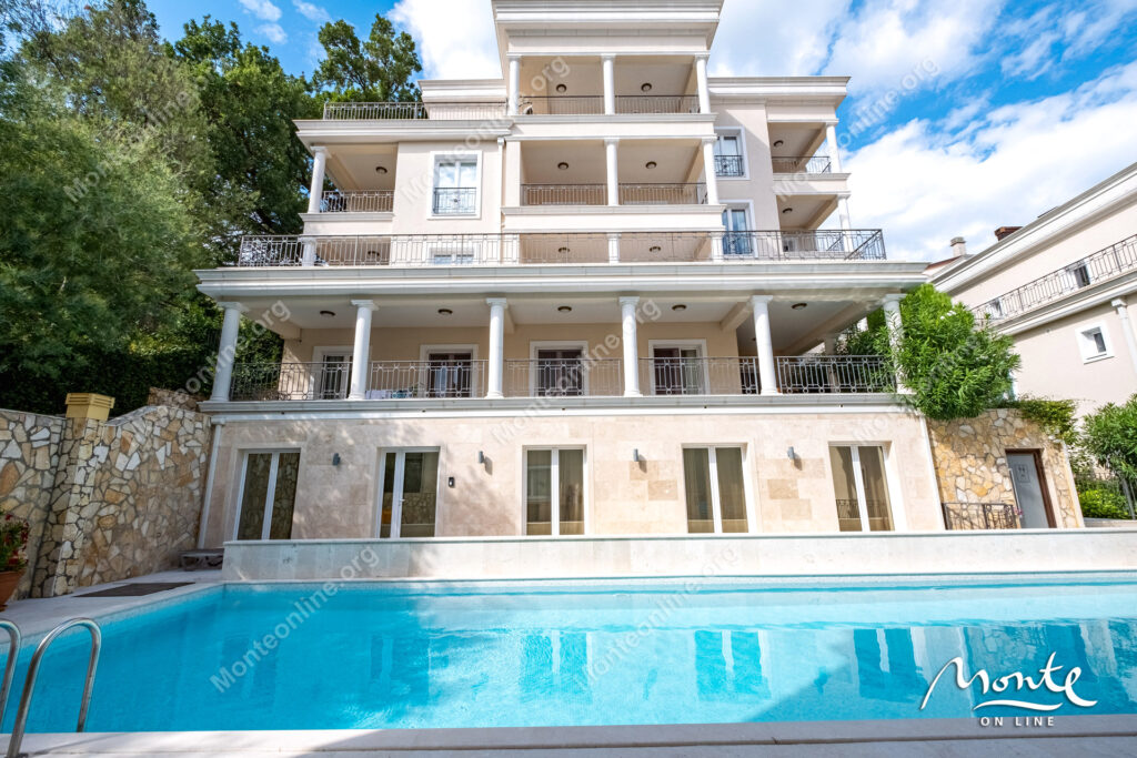 prostornye apartamenty s 3 spalnyami v komplekse s bassejnom dzhenovichi 04