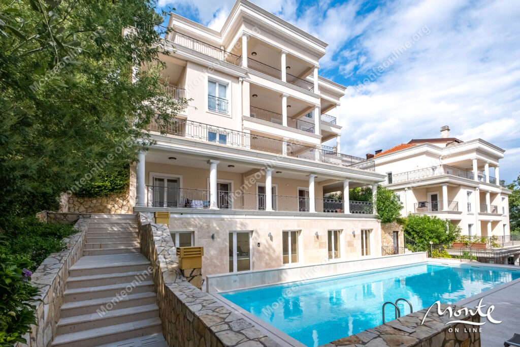 prostornye apartamenty s 3 spalnyami v komplekse s bassejnom dzhenovichi 05