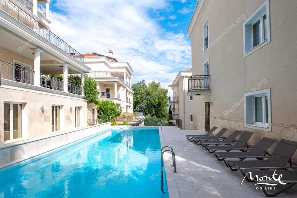 prostornye apartamenty s 3 spalnyami v komplekse s bassejnom dzhenovichi 06