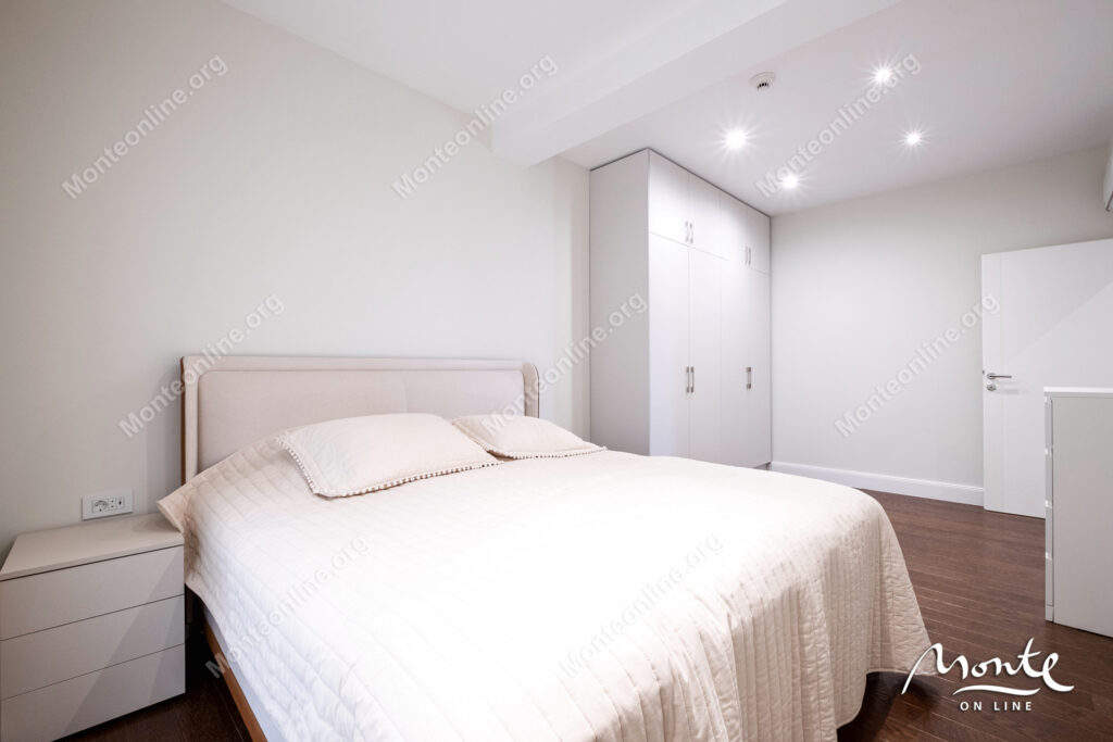 prostornye apartamenty s 3 spalnyami v komplekse s bassejnom dzhenovichi 23