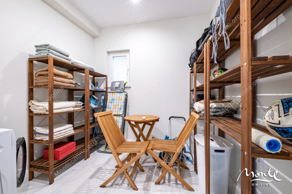 prostornye apartamenty s 3 spalnyami v komplekse s bassejnom dzhenovichi 32