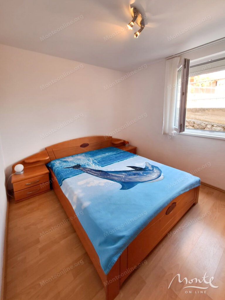 prostornyj dom s vidom na more vsego v 250 metrah ot plyazha v shushani bar 10