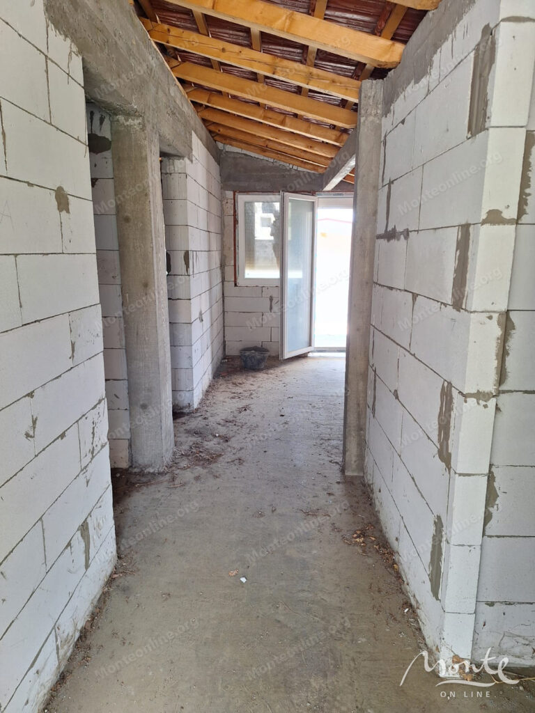 prostornyj dom s vidom na more vsego v 250 metrah ot plyazha v shushani bar 15