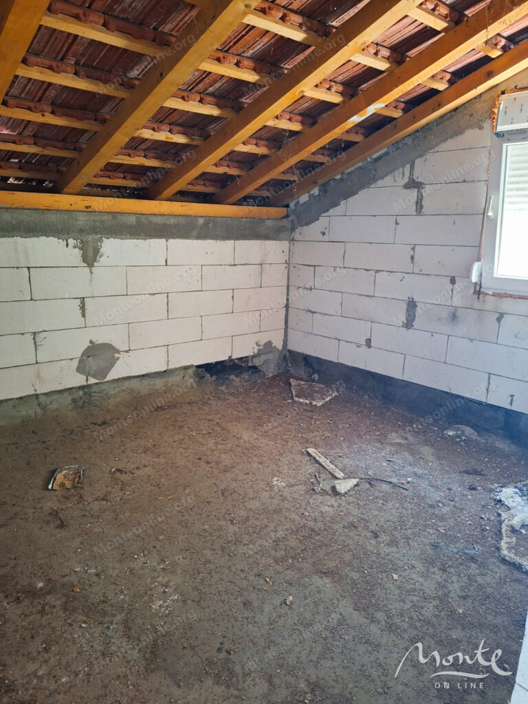 prostornyj dom s vidom na more vsego v 250 metrah ot plyazha v shushani bar 17