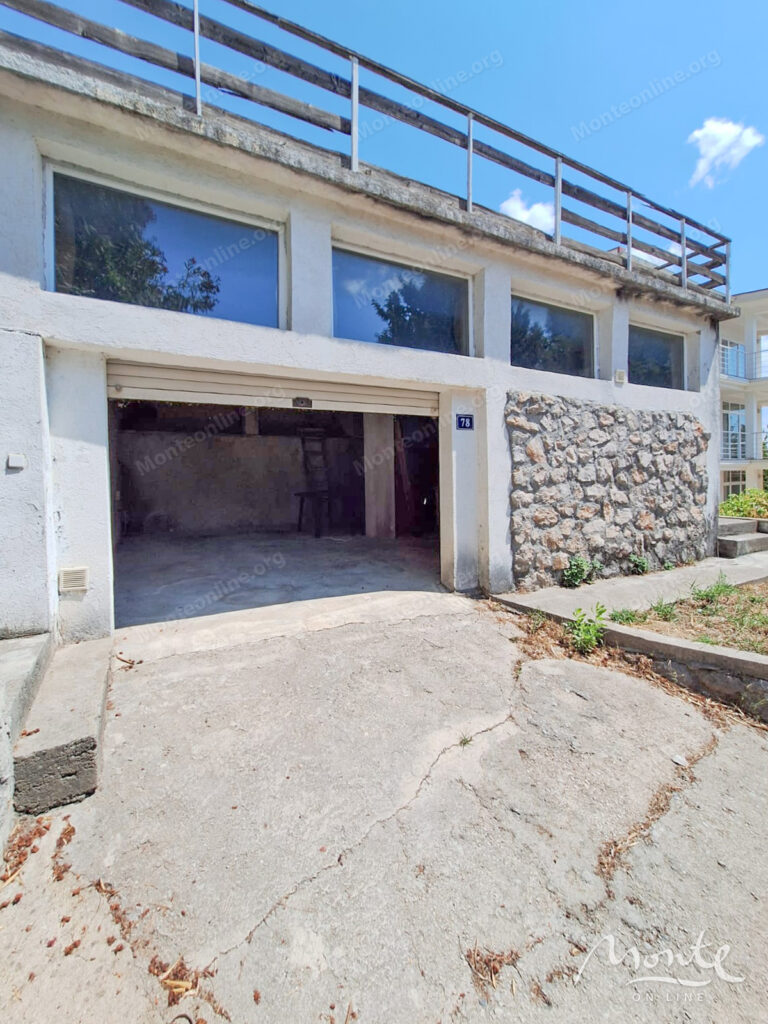 prostornyj dom s vidom na more vsego v 250 metrah ot plyazha v shushani bar 24