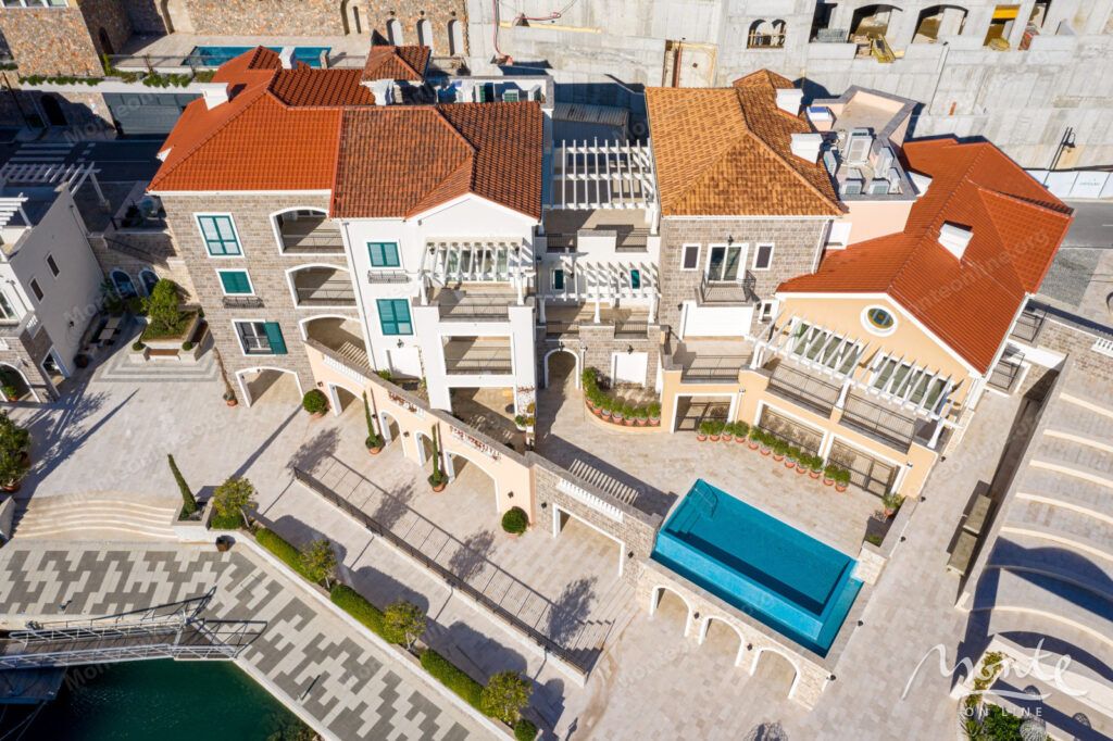 sovremennaya 1 spalnaya kvartira s vidom na adriatiku v marina village lustica bay 04