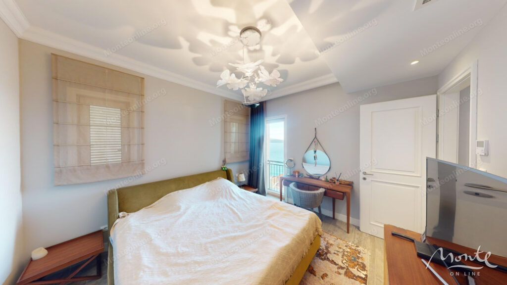 sovremennaya 2 spalnaya kvartira s terrasami v marina village lustica bay 22