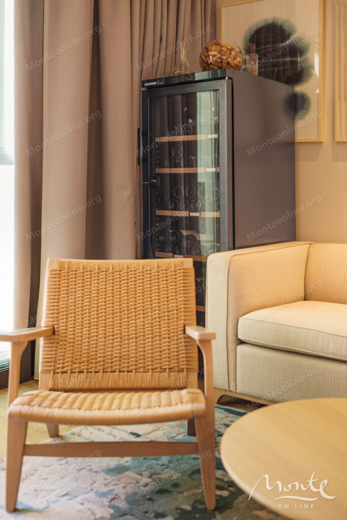 sovremennaya kvartira s 1 spalnej v komplekse boka place porto montenegro 09