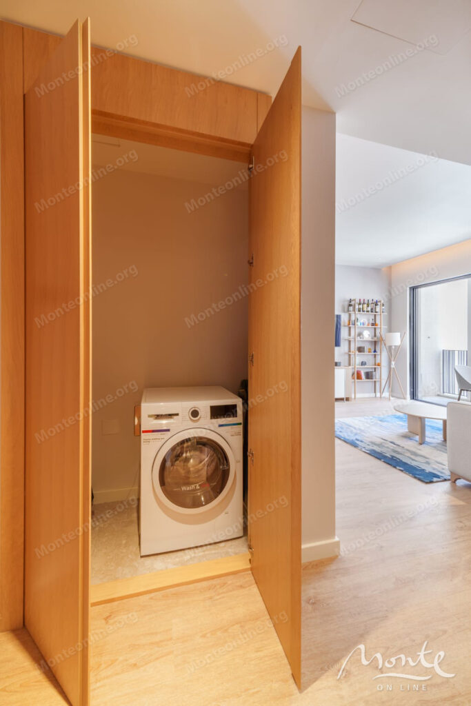 sovremennaya kvartira s 1 spalnej v komplekse boka place porto montenegro 21