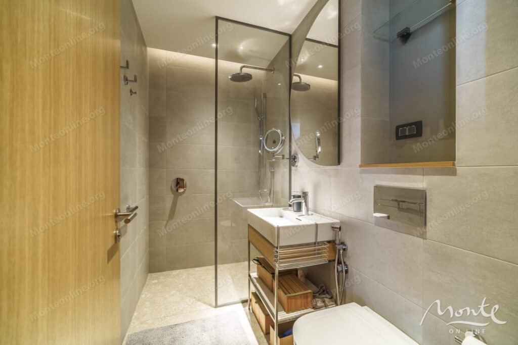 sovremennaya kvartira s 1 spalnej v komplekse boka place porto montenegro 22