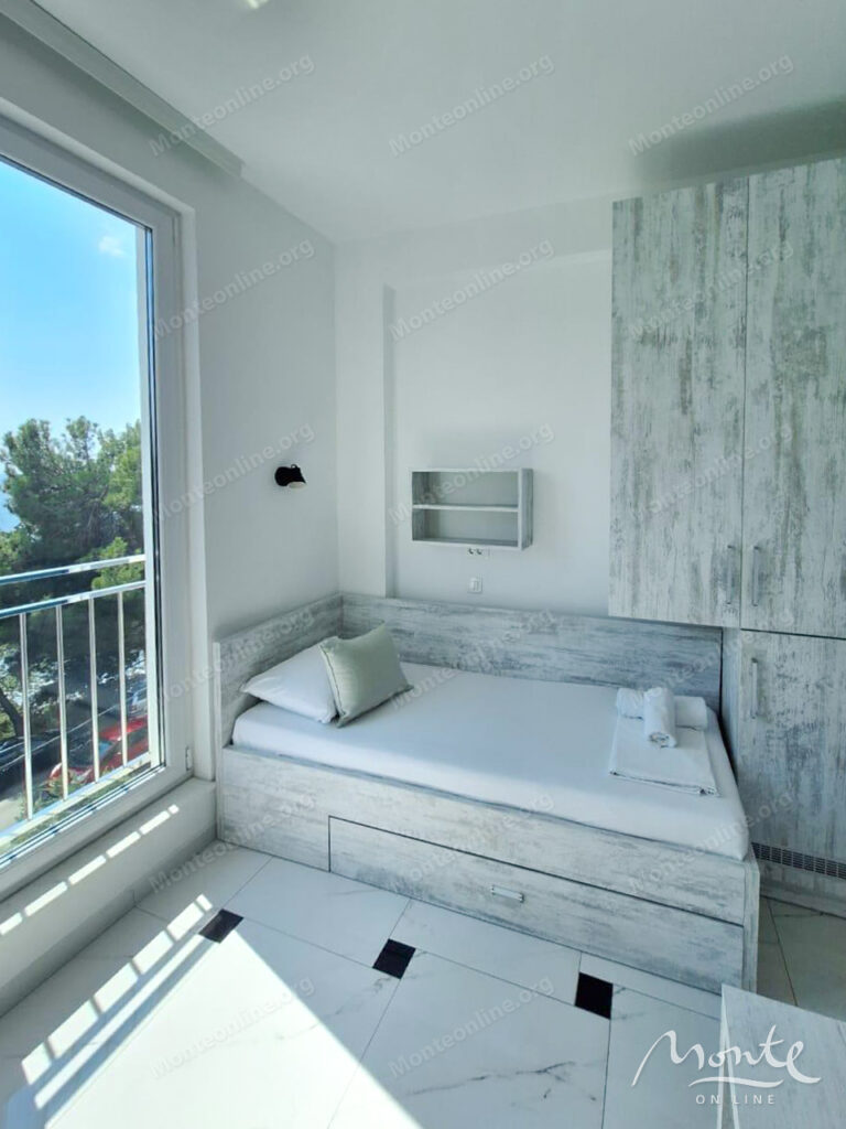 sovremennyj otel na 20 nomerov v prestizhnom rajone v shushane bar 12