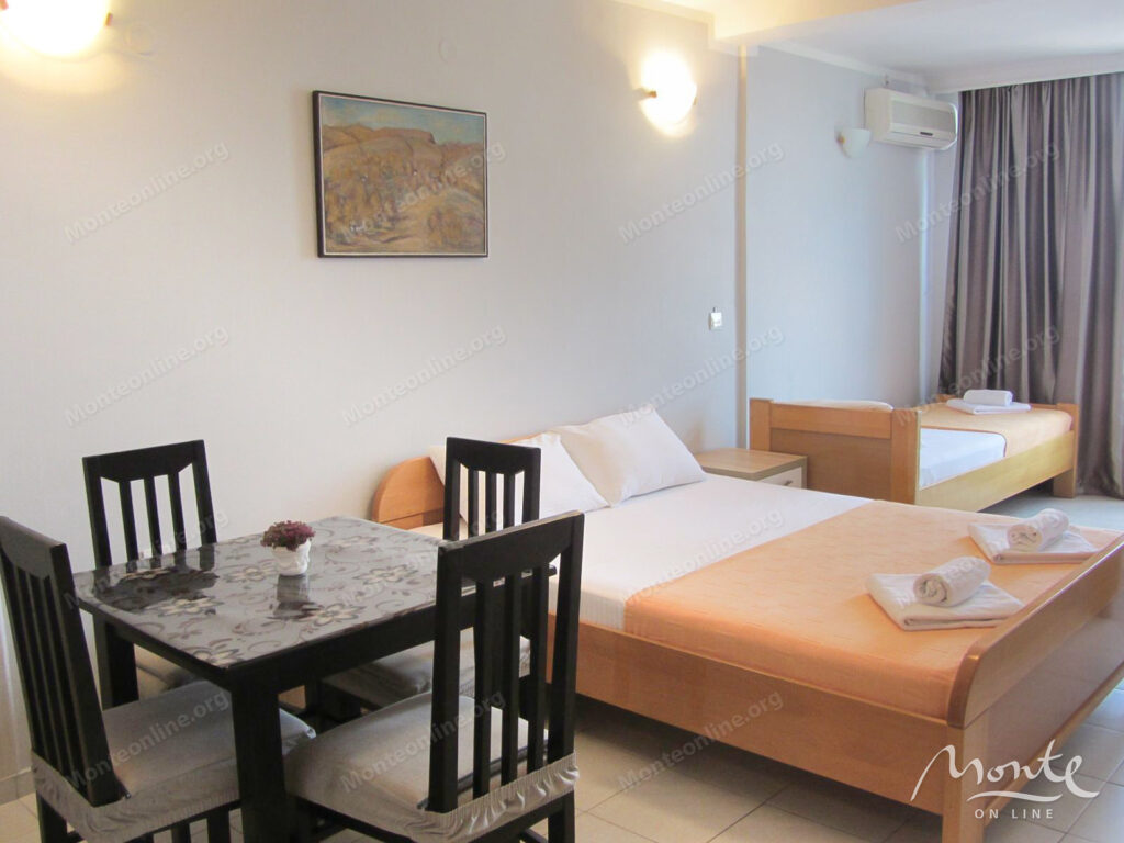 studiya v rafailovichah s vidom na more 150 metrov do plyazha 06