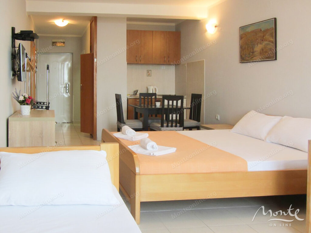 studiya v rafailovichah s vidom na more 150 metrov do plyazha 09