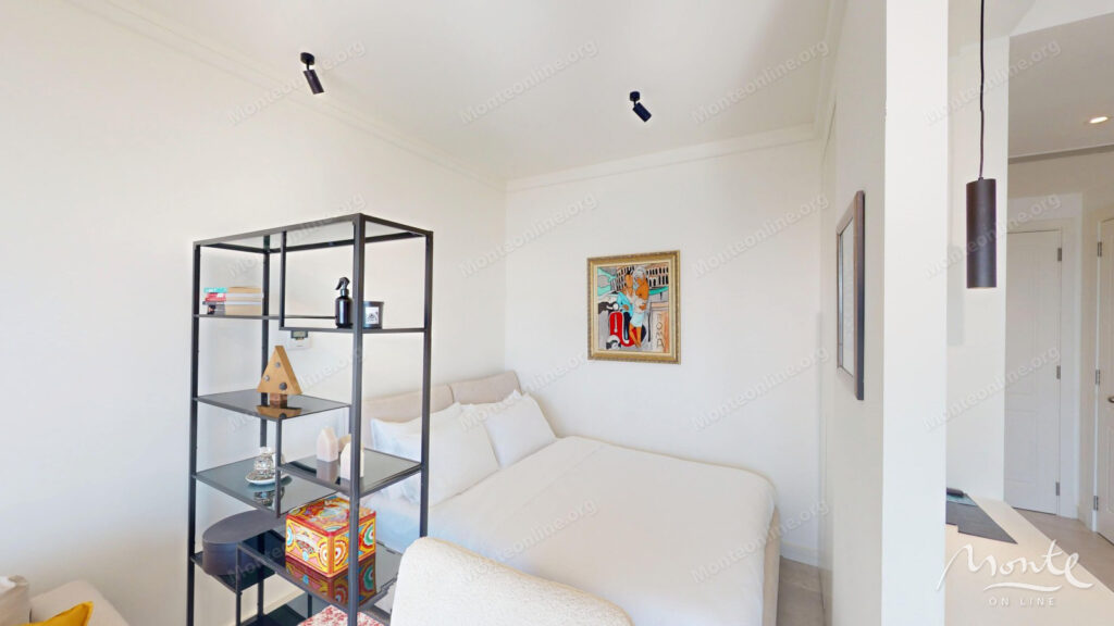 svetlaya studiya s panoramnym vidom na more v marina village lustica bay 11