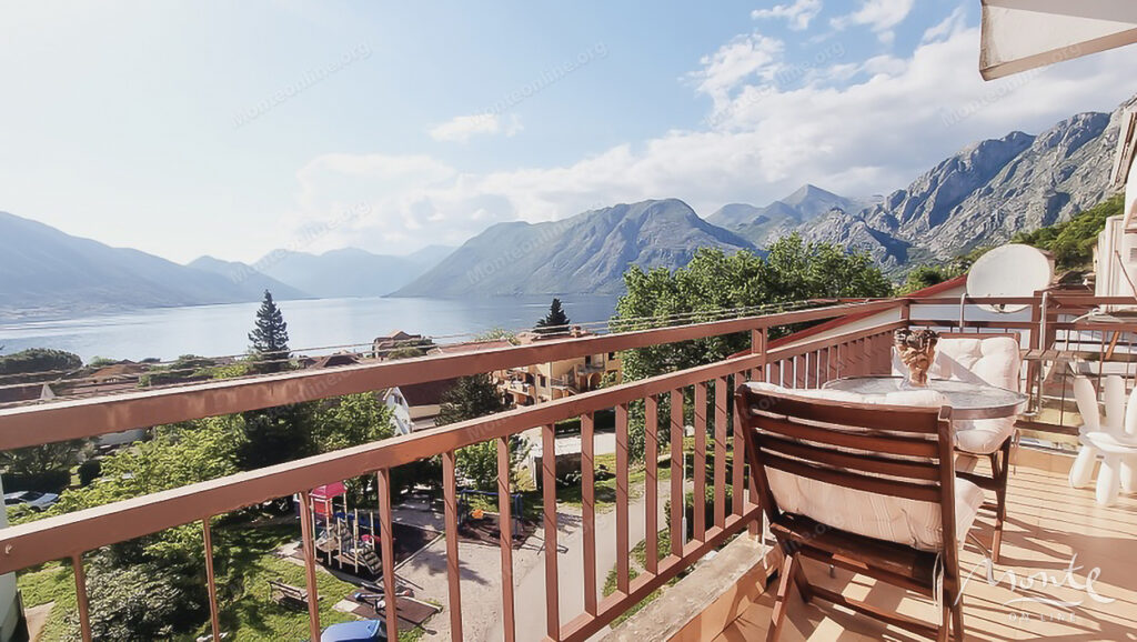 uyutnaya 1 spalnaya kvartira v dobrote s ocharovatelnym vidom na more 01