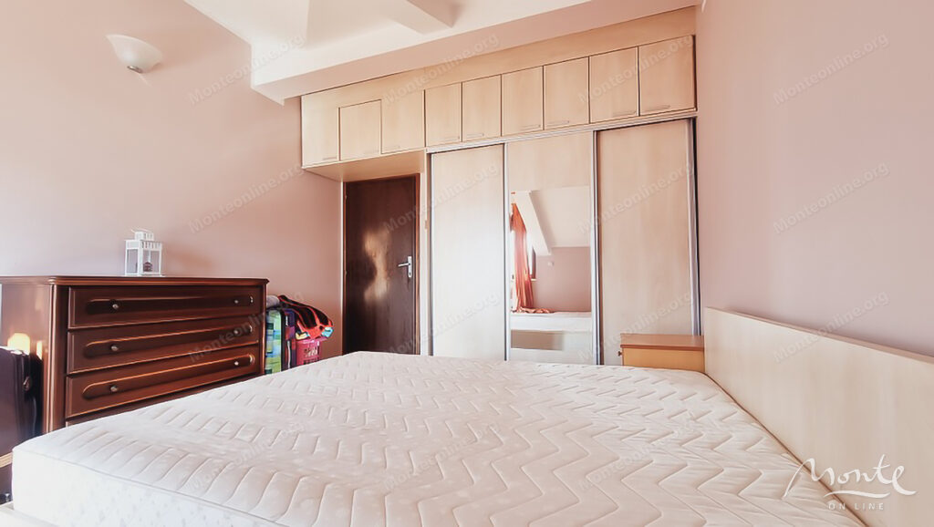 uyutnaya 1 spalnaya kvartira v dobrote s ocharovatelnym vidom na more 11