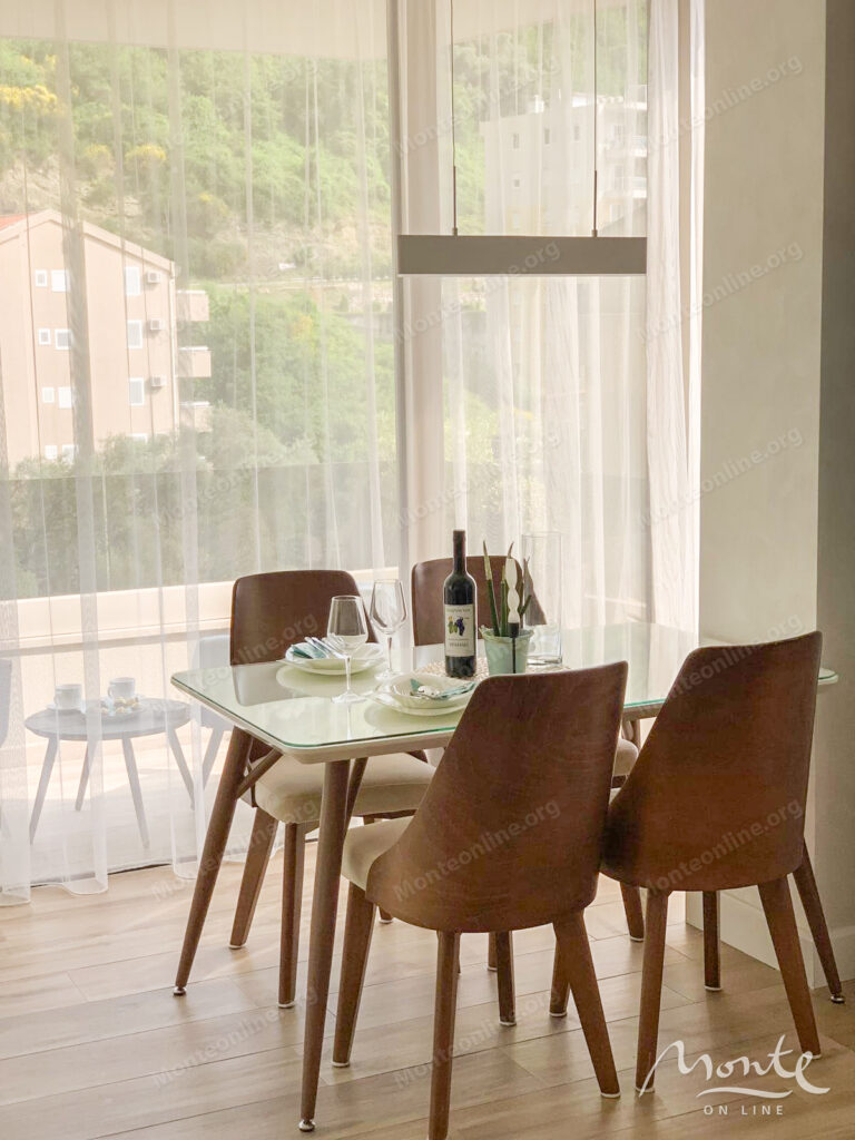 uyutnaya 1 spalnaya kvartira v rafailovichah s vidom na more 06