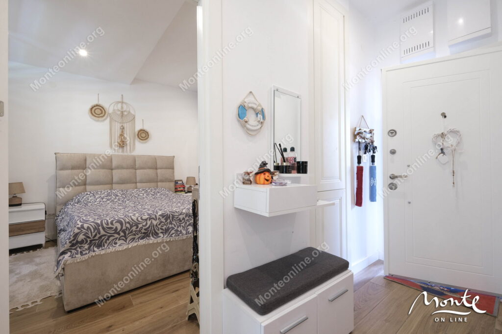 uyutnaya kvartira s 1 spalnej u morya v tivate donya lastva 16