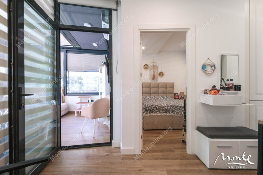 uyutnaya kvartira s 1 spalnej u morya v tivate donya lastva 17