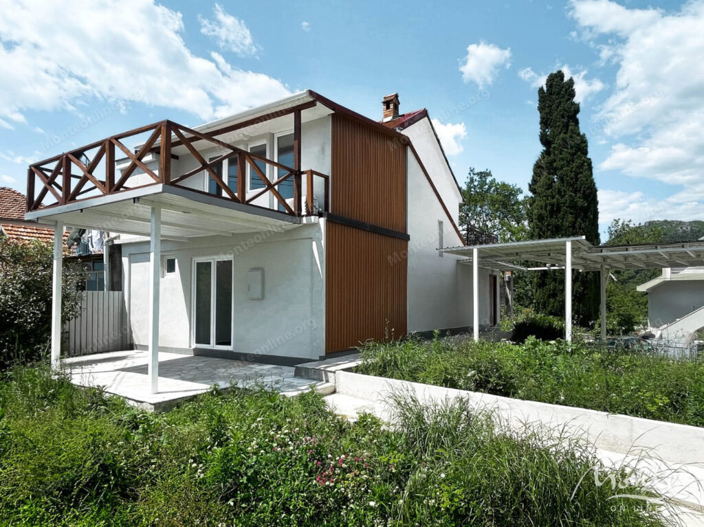 Ugodna kuća nakon renoviranja s panoramskim pogledom na more u naselju Podi Herczeg Novi 24