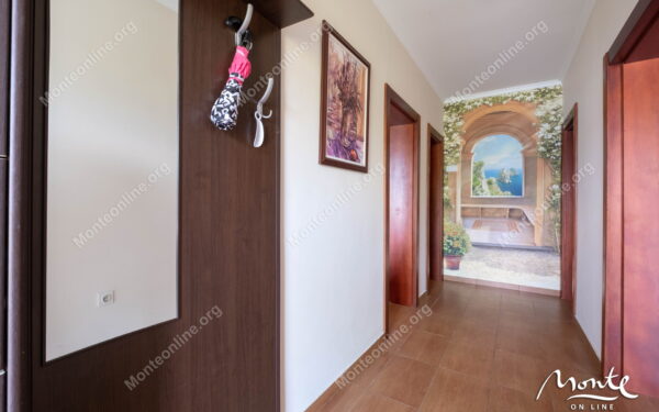 uyutnyj dom s terrasami i vidom na more v 100 m ot plyazha krashichi 38