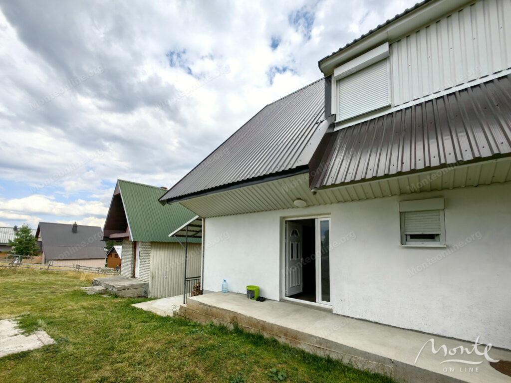 uyutnyj dom v zelyonoj zone ryadom s czentrom zhablyaka 03