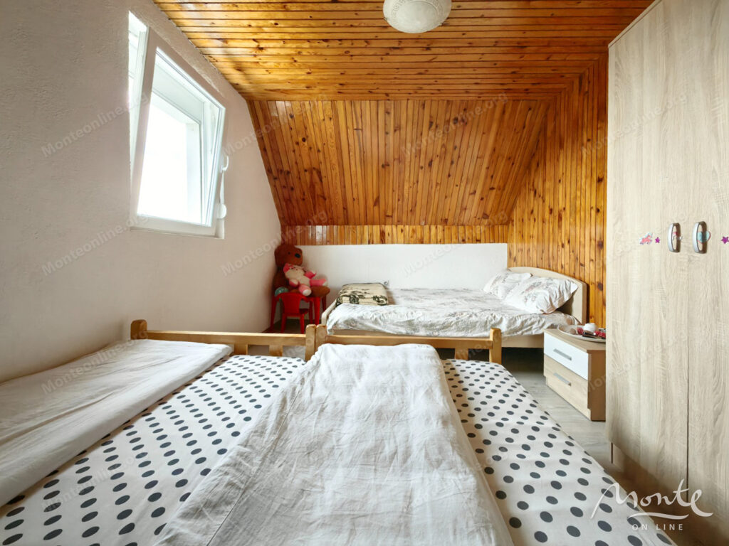 uyutnyj dom v zelyonoj zone ryadom s czentrom zhablyaka 11